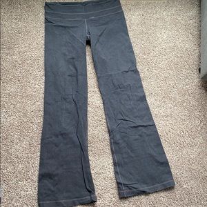 Lululemon gray yoga pants